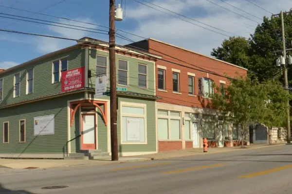 501 baxter Office property maintenance