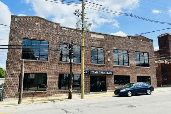 445 Baxter Town Talk Building Street View