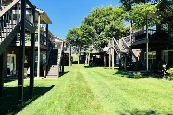Row of Porches at Hunters Ridge Row of Porches at Hunters Ridge